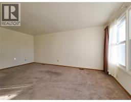 27 Blythewood CRESCENT - 24