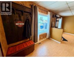 37 Foster STREET - 17