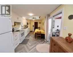 49 Erie STREET South - 11