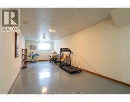 167 Merritt AVENUE - 33