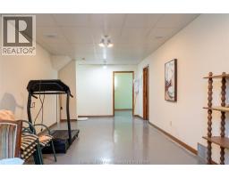 167 Merritt AVENUE - 34