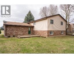 167 Merritt AVENUE - 41