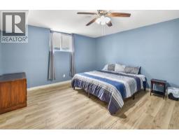 8568 Nancy STREET - 43