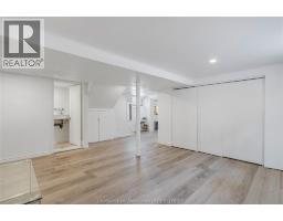 33 WILSON AVENUE - 23