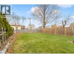 33 WILSON AVENUE - 35