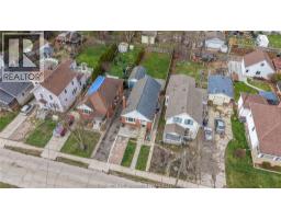 33 WILSON AVENUE - 39