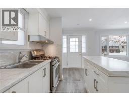 33 WILSON AVENUE - 8