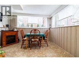 32 MAPLE STREET - 23