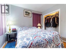 32 MAPLE STREET - 29