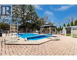 32 MAPLE STREET - 38