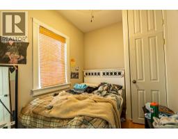 266 Grand AVENUE West - 10