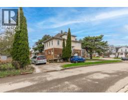266 Grand AVENUE West - 3