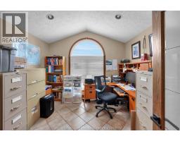 7057 Riverview LINE - 30