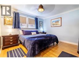 335 Wellington STREET West - 25