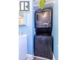 335 Wellington STREET West - 38