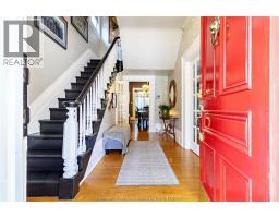 335 Wellington STREET West - 5