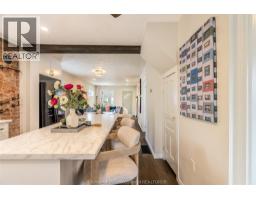 200 Woods STREET - 15