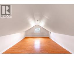 200 Woods STREET - 21