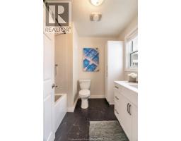 200 Woods STREET - 23