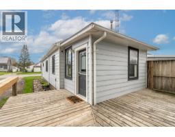200 Woods STREET - 29