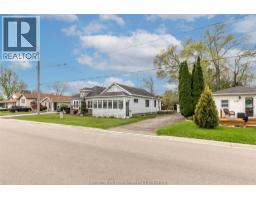 200 Woods STREET - 33