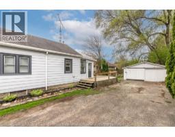 200 Woods STREET - 4