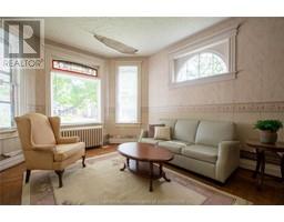 435 KING STREET West - 6