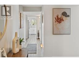 10 Van Allen AVENUE UnitNo. 402 - 16
