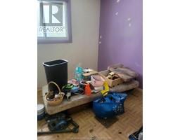 5033 DUFFERIN AVENUE - 19