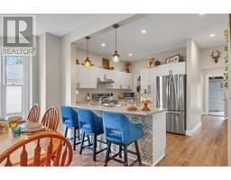 21 Victoria AVENUE - 11