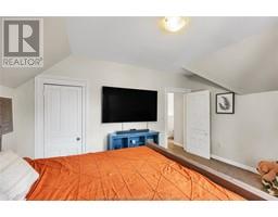 21 Victoria AVENUE - 24