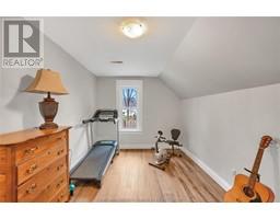 21 Victoria AVENUE - 29