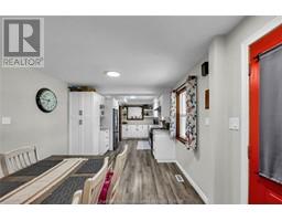 148 Gregory DRIVE West - 16