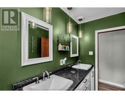 148 Gregory DRIVE West - 19