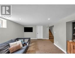 148 Gregory DRIVE West - 29