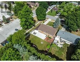 148 Gregory DRIVE West - 3