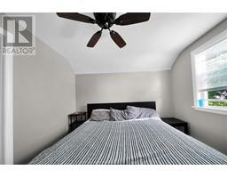 943 Mariners ROAD - 44