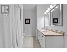 201 Chatham STREET South UnitNo. A - 18