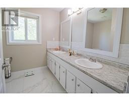 73 Oriole PARKWAY UnitNo. 1 - 20