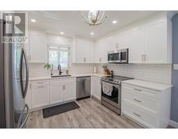 73 Oriole PARKWAY UnitNo. 1 - 5