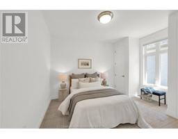 2405 Meadowlands WAY - 37