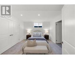 2405 Meadowlands WAY - 44