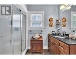 183 Forest STREET - 17