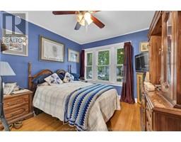 183 Forest STREET - 18