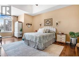 31 Stonegate WALK - 11