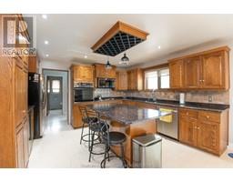 168 MOUNT PLEASANT CRESCENT - 15