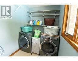 168 MOUNT PLEASANT CRESCENT - 22
