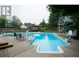 168 MOUNT PLEASANT CRESCENT - 3