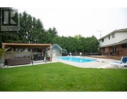 168 MOUNT PLEASANT CRESCENT - 34