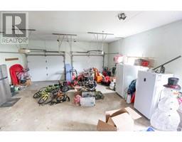 168 MOUNT PLEASANT CRESCENT - 37